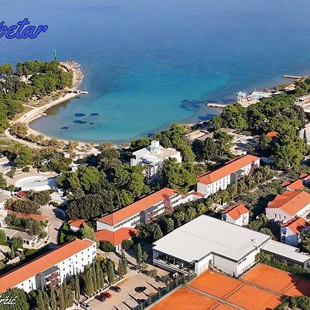 Apartments Mery Supetar Exterior photo
