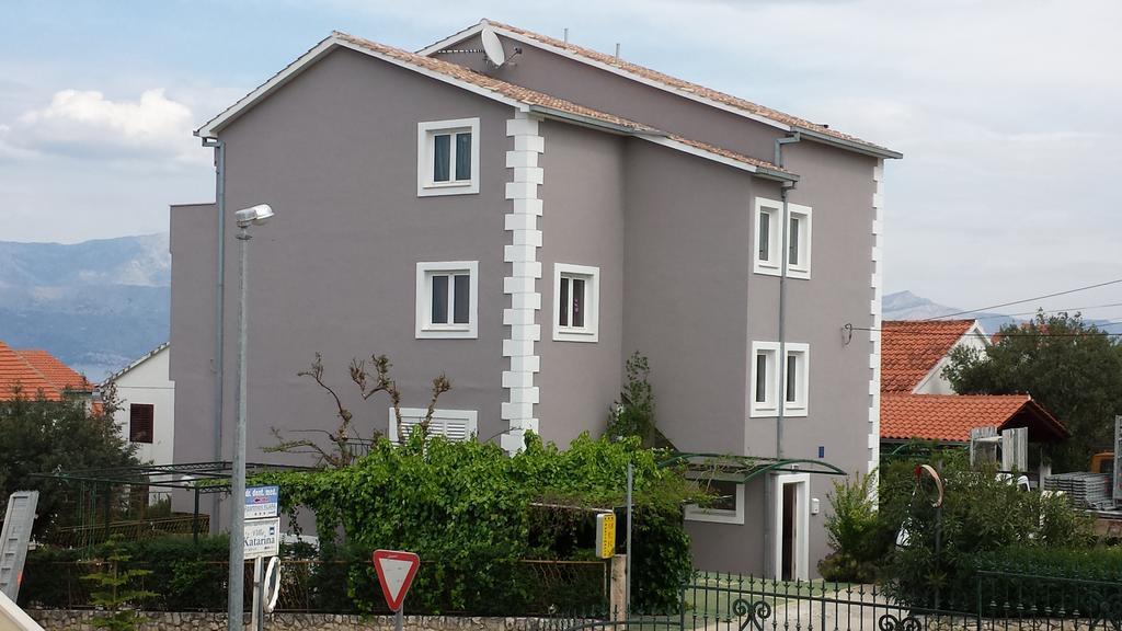 Apartments Mery Supetar Exterior photo